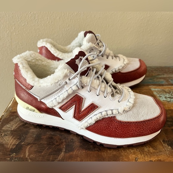 New Balance 574 lined sneakers - Picture 1 of 7